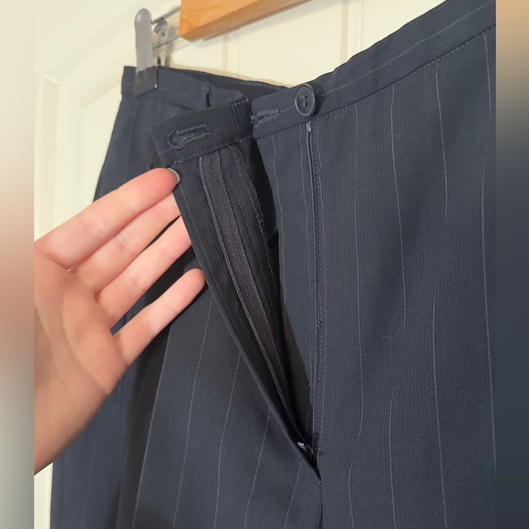 GIORGIO ARMANI LE COLLEZIONI PLEATED PINSTRIPE TROUSER - Picture 8 of 11